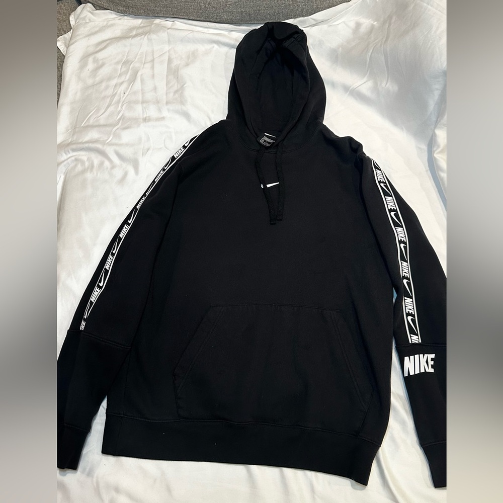 Black Nike Standard Fit